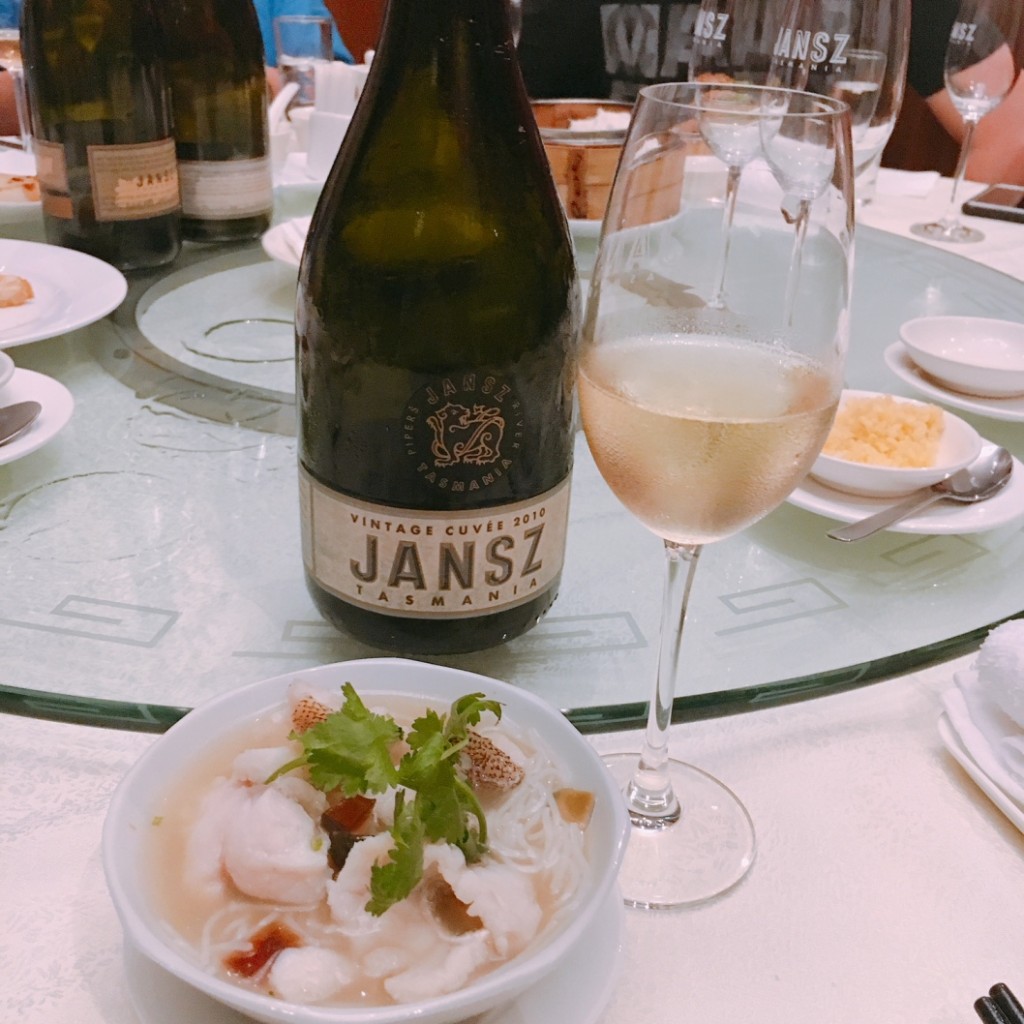 Janz Tasmania Vintage Cuvee 2010, a fine pairing with Simmered Vermicelli with Garoupa Fillet in Superior Broth